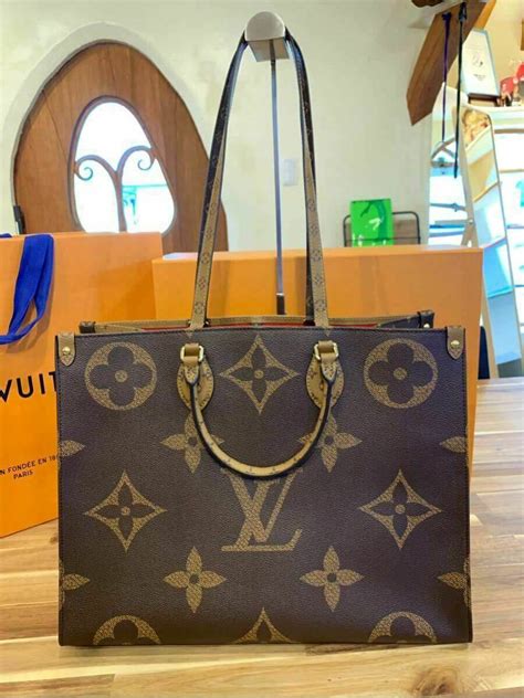 louis vuitton giant monogram onthego|Louis Vuitton onthego monogram.